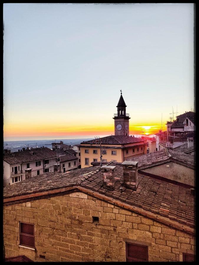 One Suite San Marino Exteriör bild